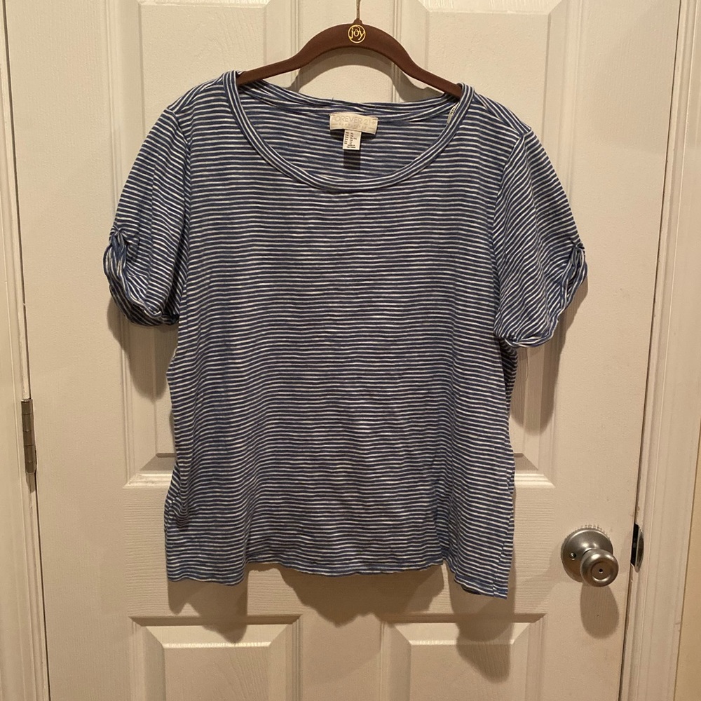 Forever21+ Cropped Tshirt